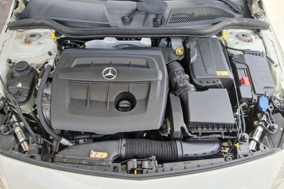 Mercedes-Benz-A 180