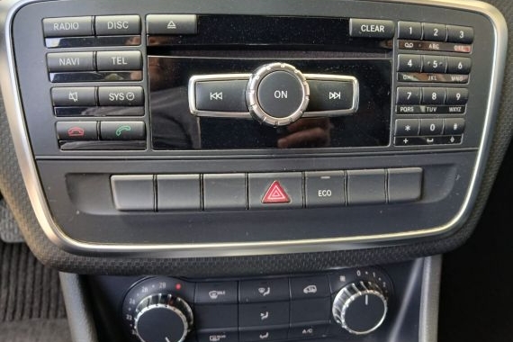 Mercedes-Benz-A 180