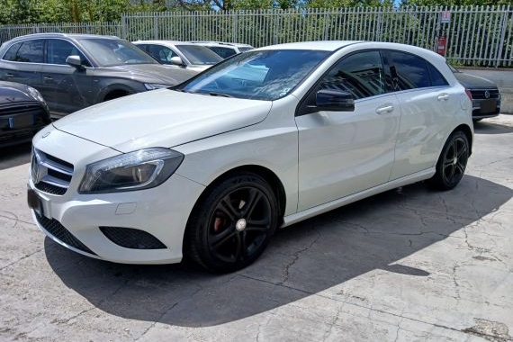 Mercedes-Benz-A 180