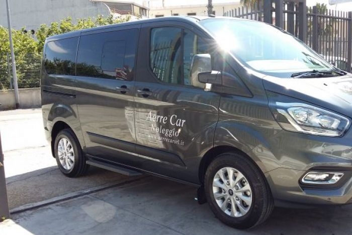 Ford-Tourneo