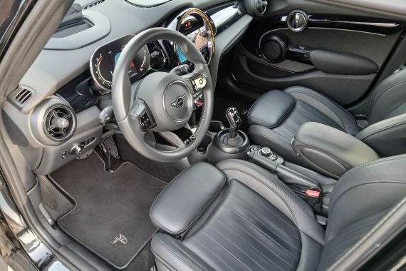MINI-Cooper Yours
