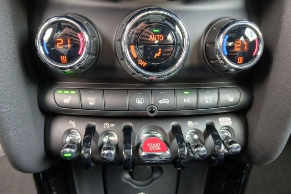 MINI-Cooper Yours