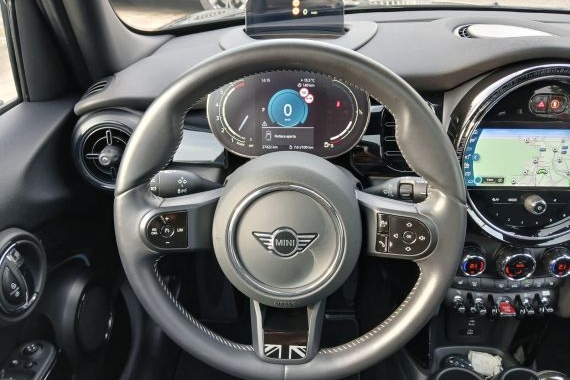 MINI-Cooper Yours