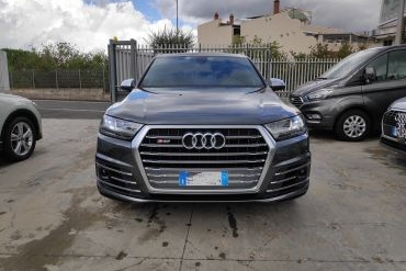 Audi - Q7