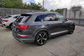 Audi-Q7