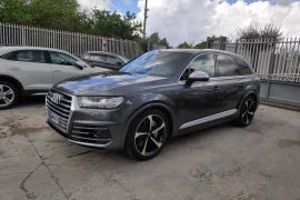 Audi-Q7